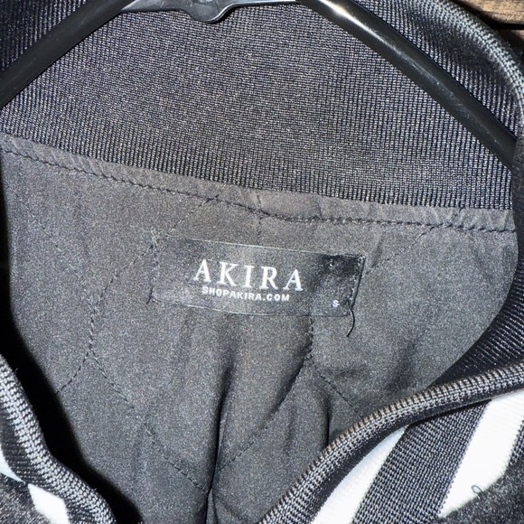 AKIRA Black Quilted Jacket - Picture 4 of 4